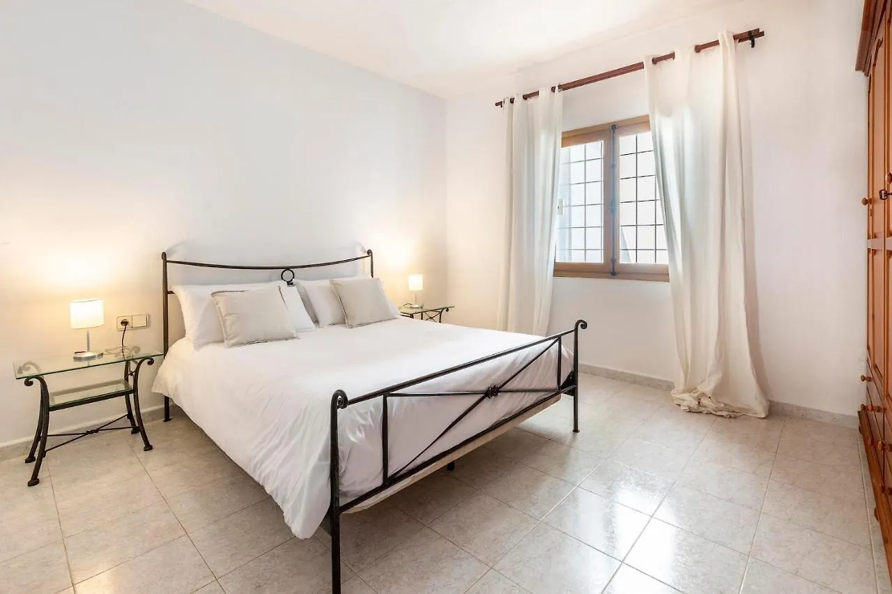 Villa Jasmin Sant Llorenc de Balafia